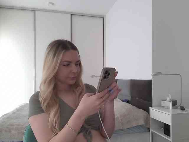 pinkpanther8899 webcam