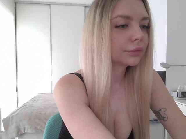 pinkpanther8899 webcam