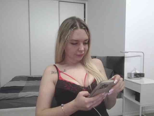 pinkpanther8899 webcam