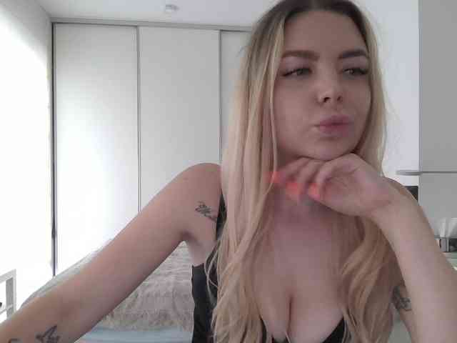 pinkpanther8899 webcam