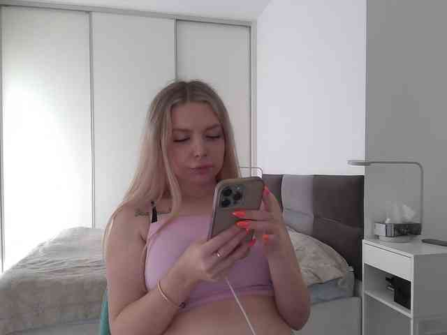 pinkpanther8899 webcam