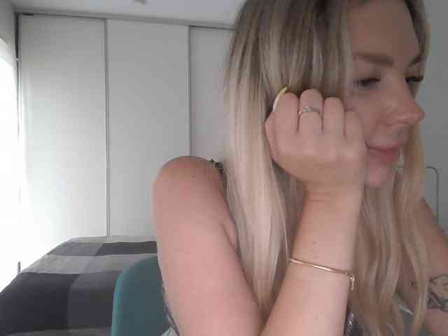 pinkpanther8899 webcam