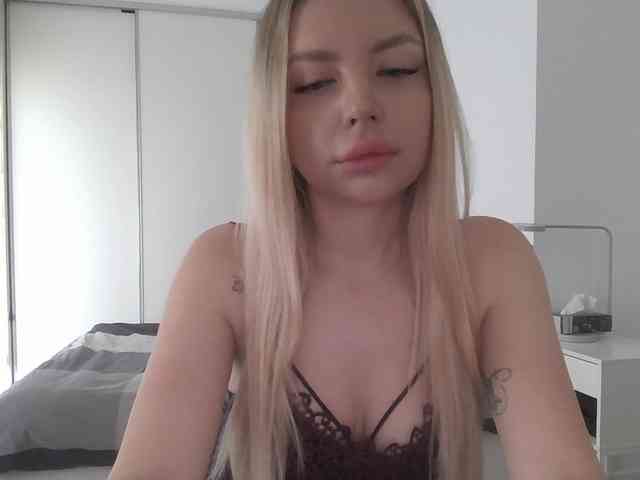pinkpanther8899 webcam