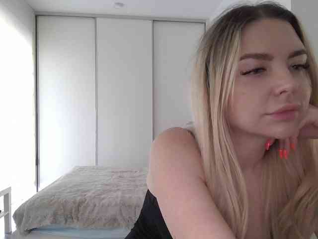 pinkpanther8899 webcam