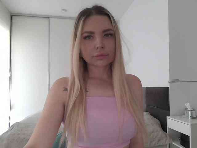 Blondie8853