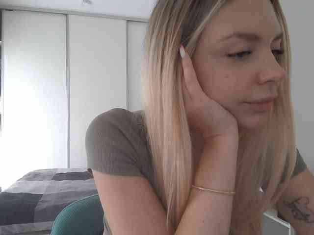pinkpanther8899 webcam