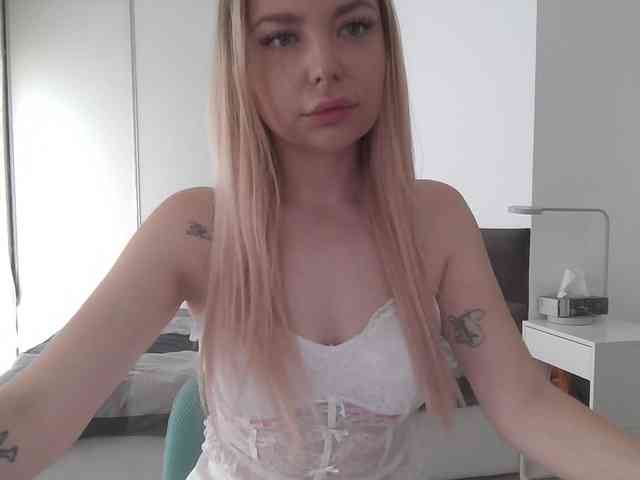 pinkpanther8899 webcam