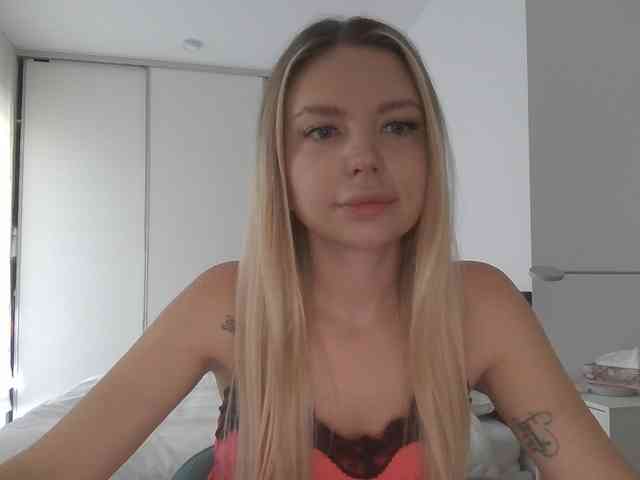 pinkpanther8899 webcam