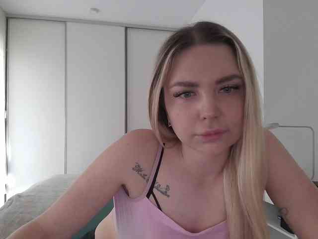 Blondie8853