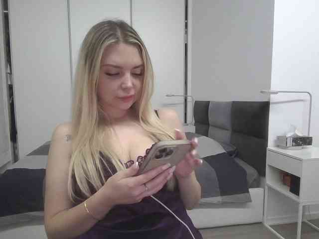 pinkpanther8899 webcam