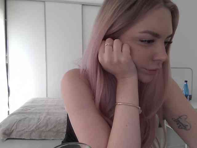 Blondie8853