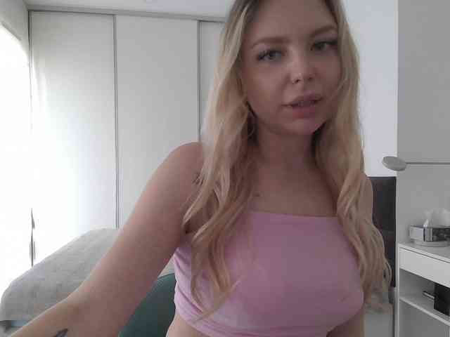 Blondie8853