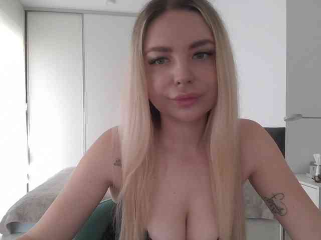 pinkpanther8899 webcam