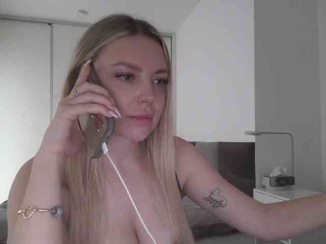pinkpanther8899 webcam