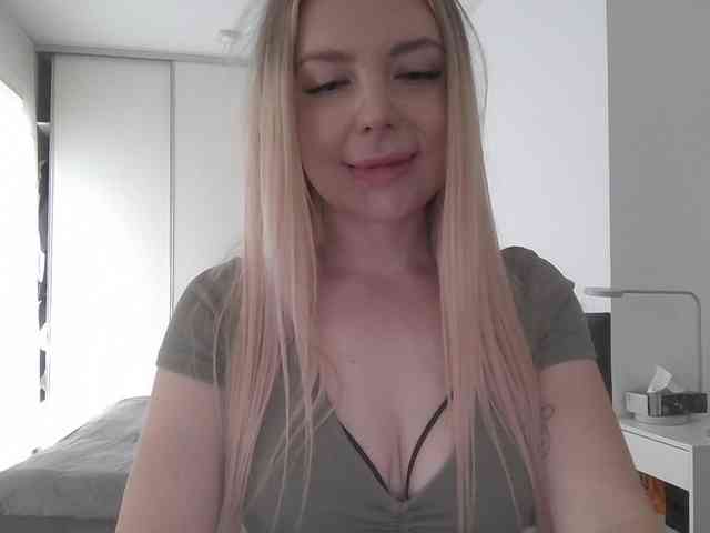 pinkpanther8899 webcam