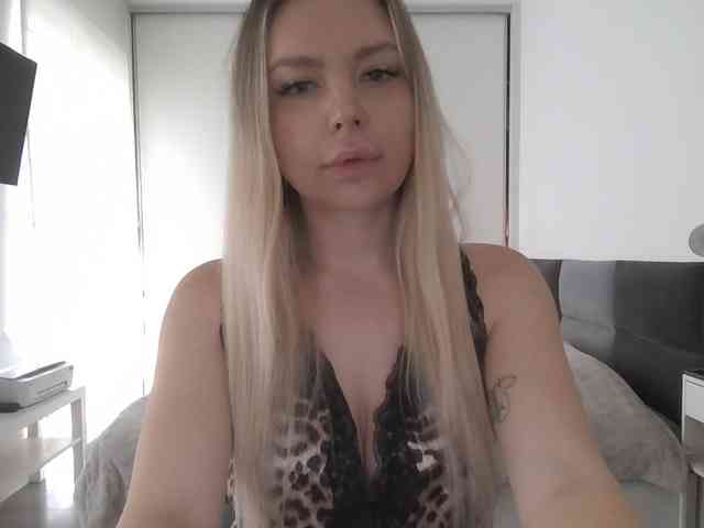 pinkpanther8899 webcam