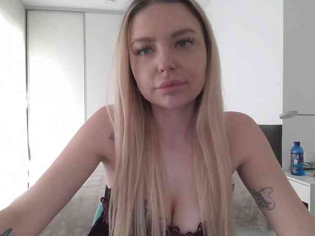 pinkpanther8899 webcam