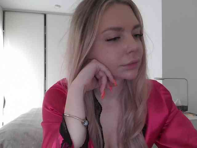 pinkpanther8899 webcam
