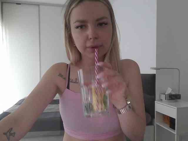 pinkpanther8899 webcam
