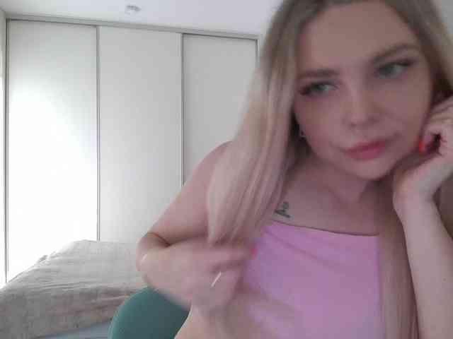 pinkpanther8899 webcam