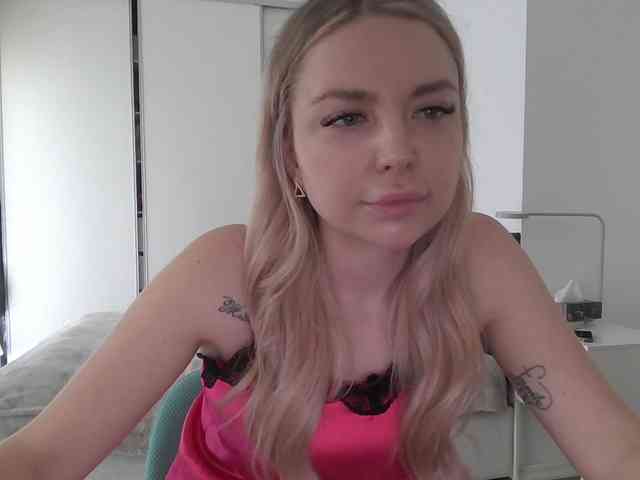 pinkpanther8899 webcam