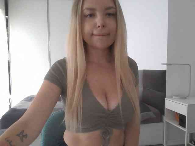 pinkpanther8899 webcam