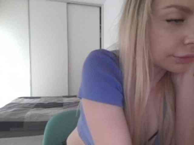 Blondie8853