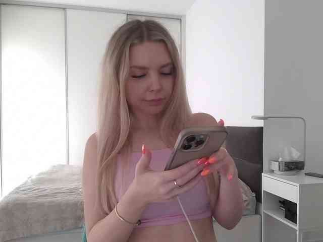 pinkpanther8899 webcam