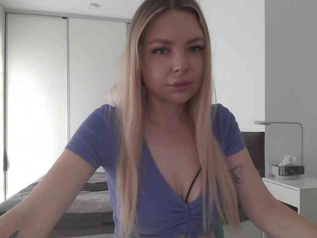 pinkpanther8899 webcam