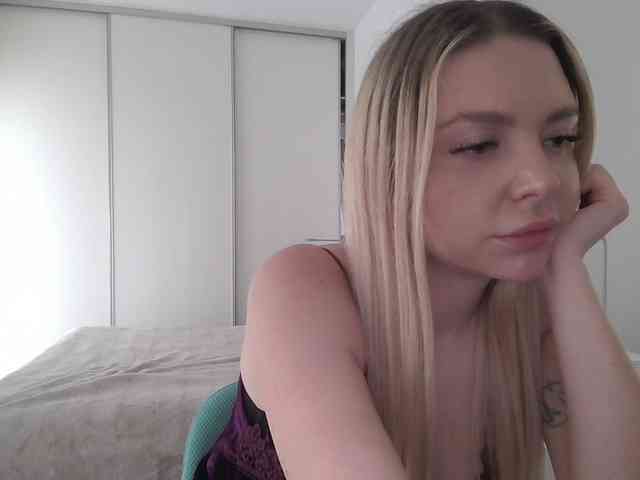 pinkpanther8899 webcam
