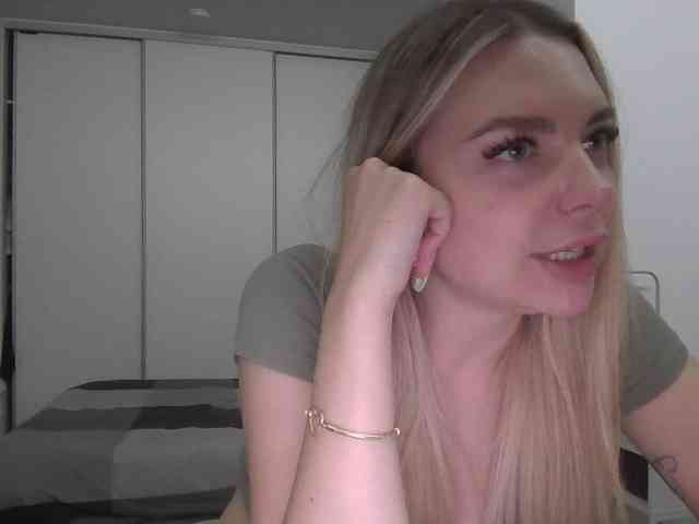pinkpanther8899 webcam