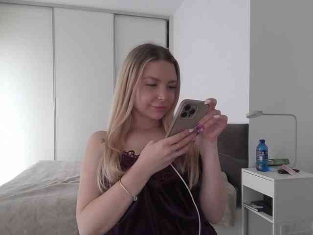 pinkpanther8899 webcam