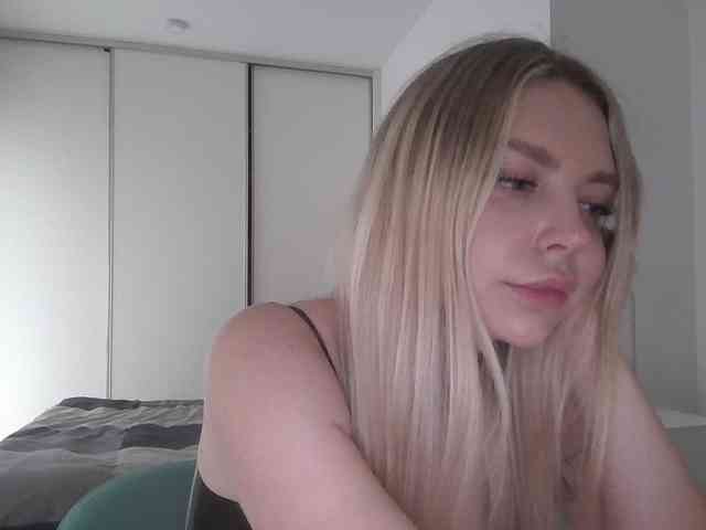 pinkpanther8899 webcam