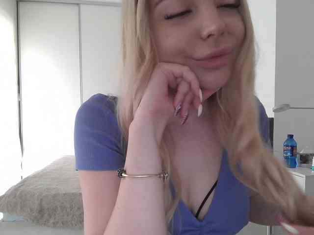 pinkpanther8899 webcam