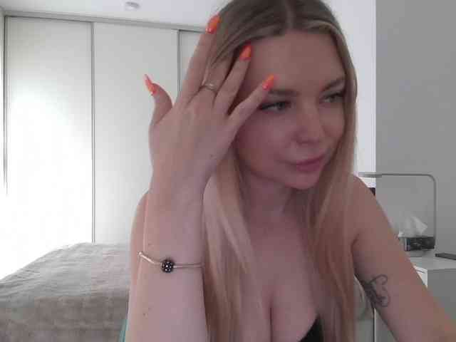 pinkpanther8899 webcam