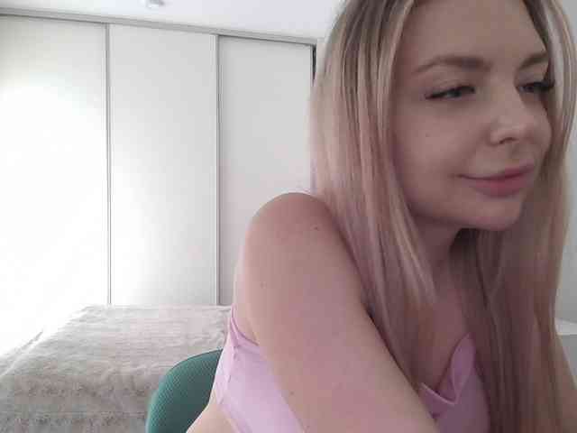 pinkpanther8899 webcam
