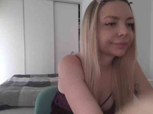 Blondie8853