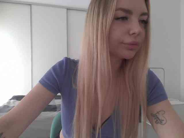 pinkpanther8899 webcam