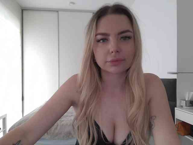 Blondie8853
