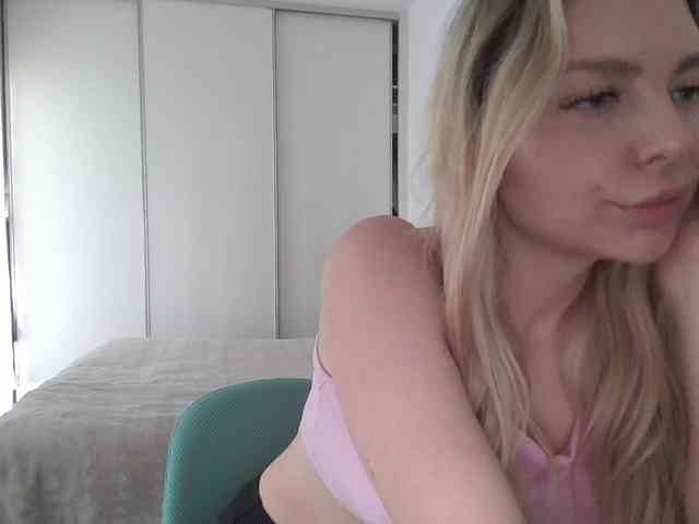 pinkpanther8899 webcam