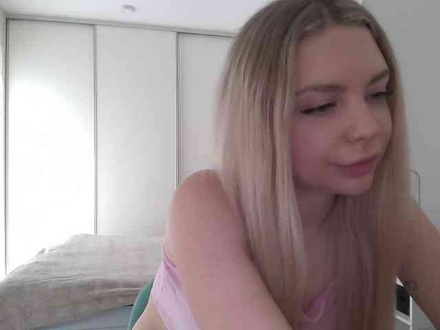 pinkpanther8899 webcam