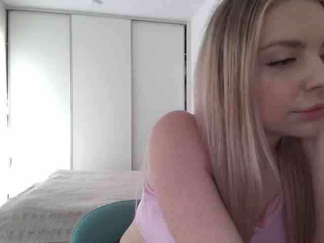 pinkpanther8899 webcam