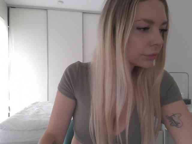 Blondie8853