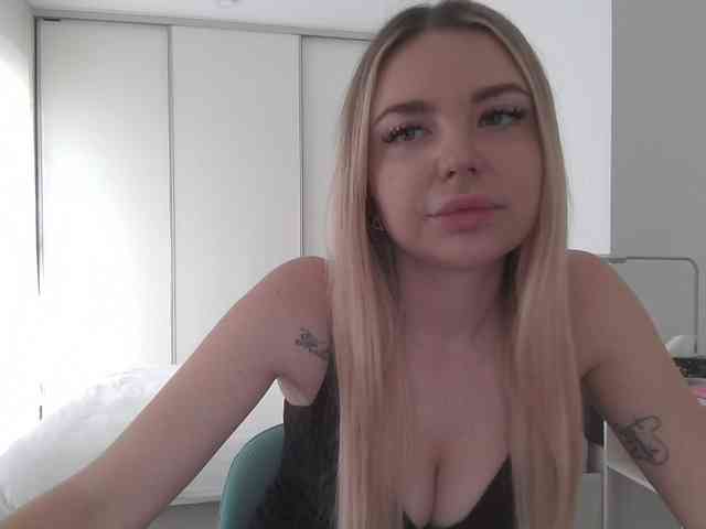 pinkpanther8899 webcam