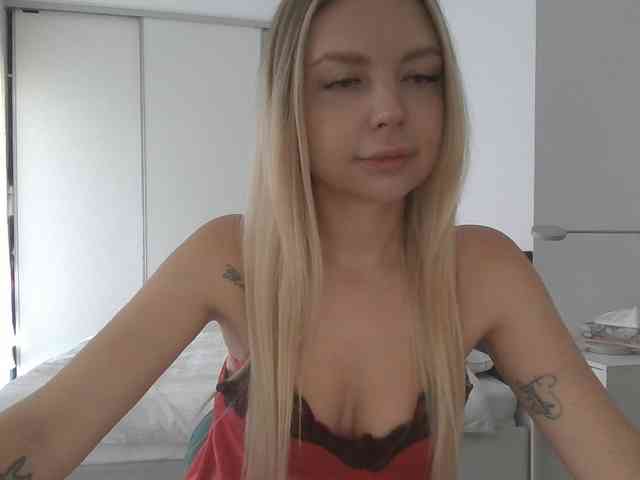 pinkpanther8899 webcam