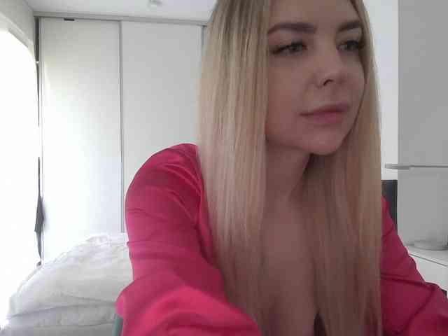 Blondie8853