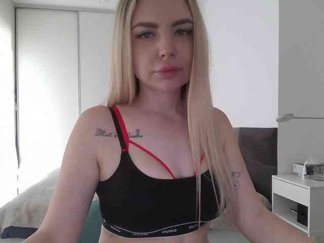 pinkpanther8899 webcam