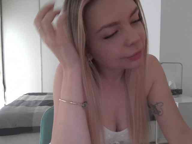 pinkpanther8899 webcam