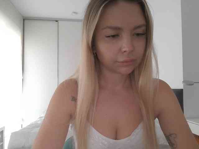 pinkpanther8899 webcam