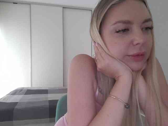 pinkpanther8899 webcam